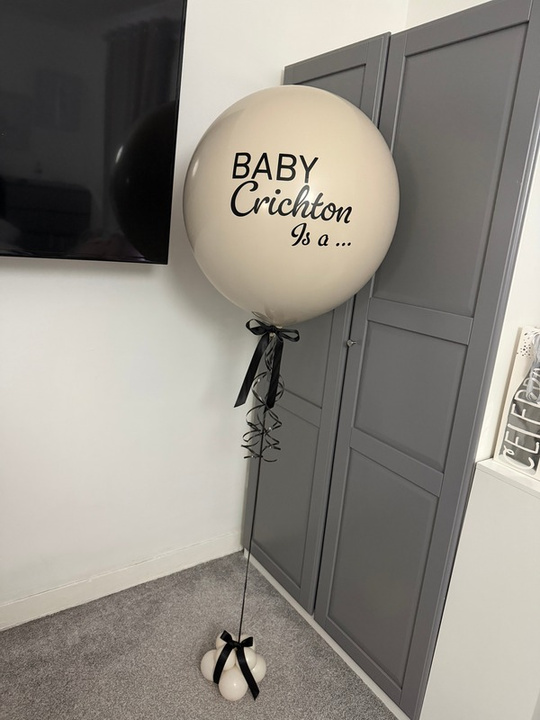 Personalised gender reveal balloon